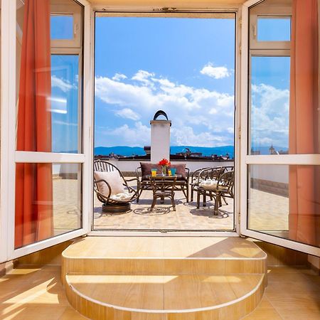 Roof Top Terrace Maisonette พลอฟดิฟ ภายนอก รูปภาพ