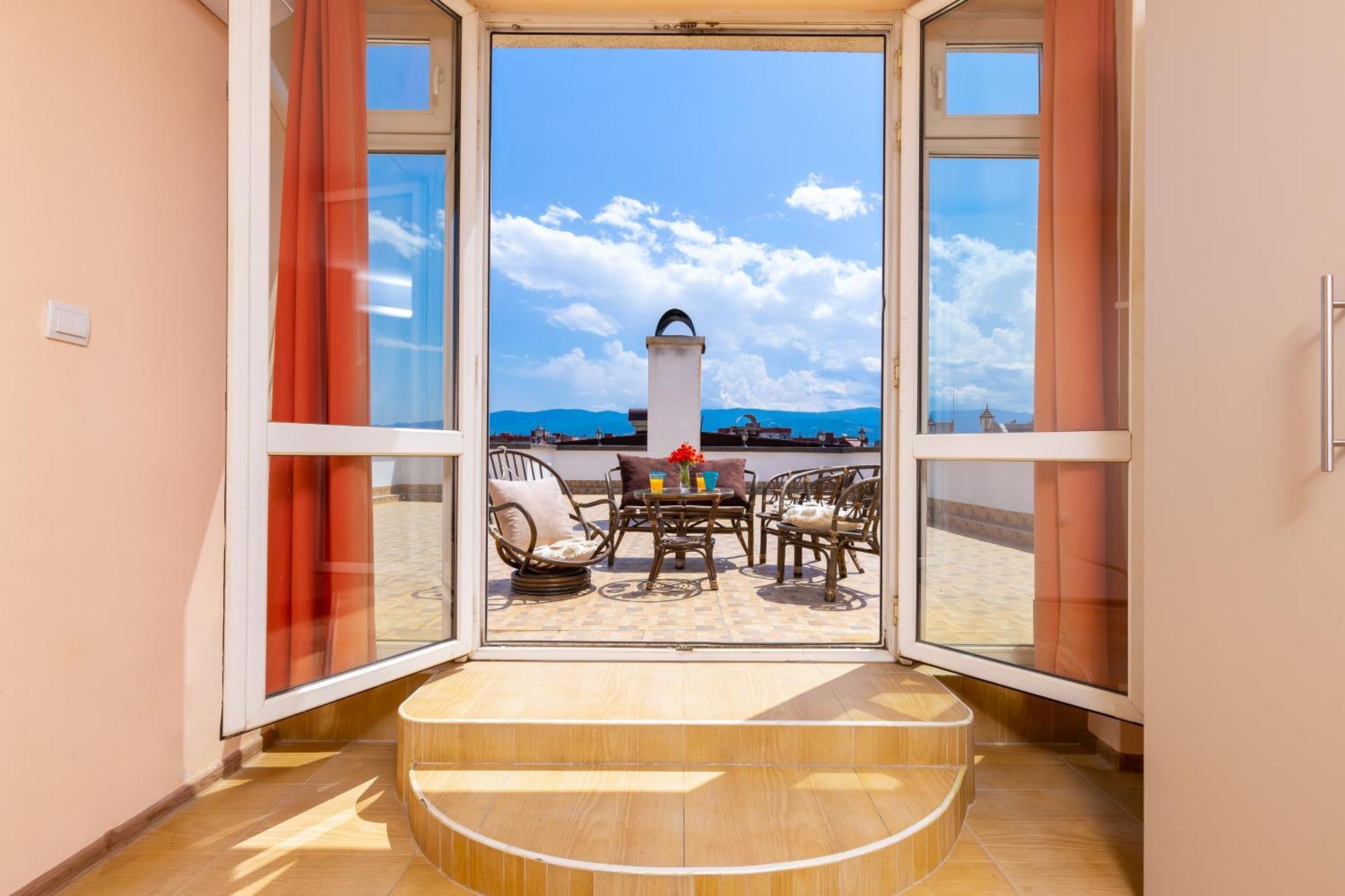 Roof Top Terrace Maisonette พลอฟดิฟ ภายนอก รูปภาพ